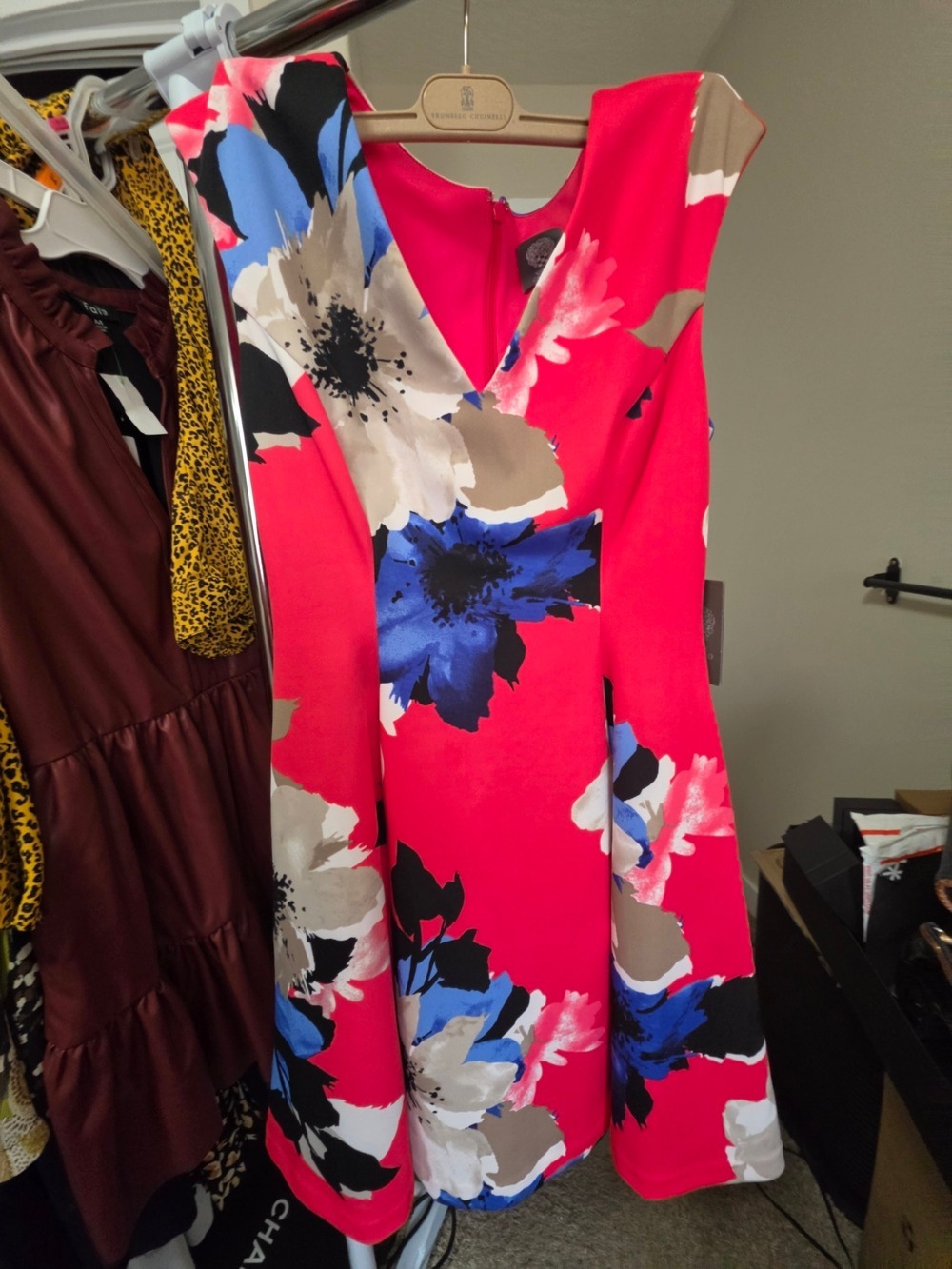 Vince CAMUTO Floral V-Neck Fit & Flare Dress Size 8